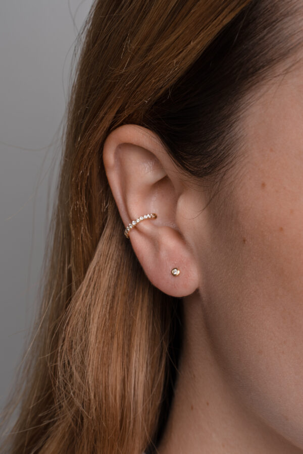 Ear cuff con diamantes