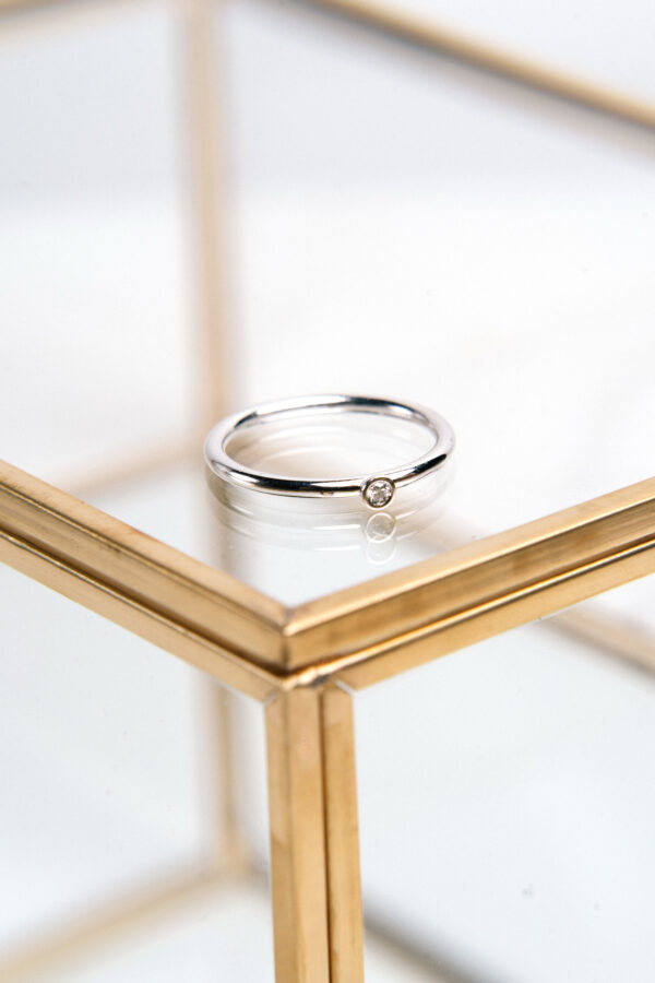 Solitario bisel oro blanco 0,035ct
